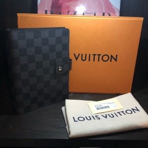 LOUIS VUITTON Damier Graphite MM Ring Agenda Cover